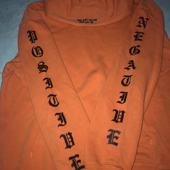 Bright orange large hoodie - Picture 2 of 3